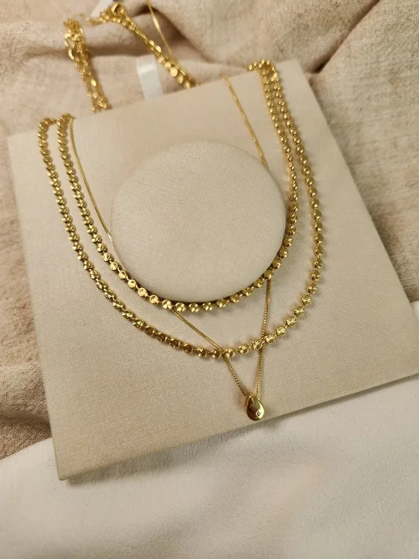 Colar Duplo Chapinhas Trabalhadas banhado Ouro 18k