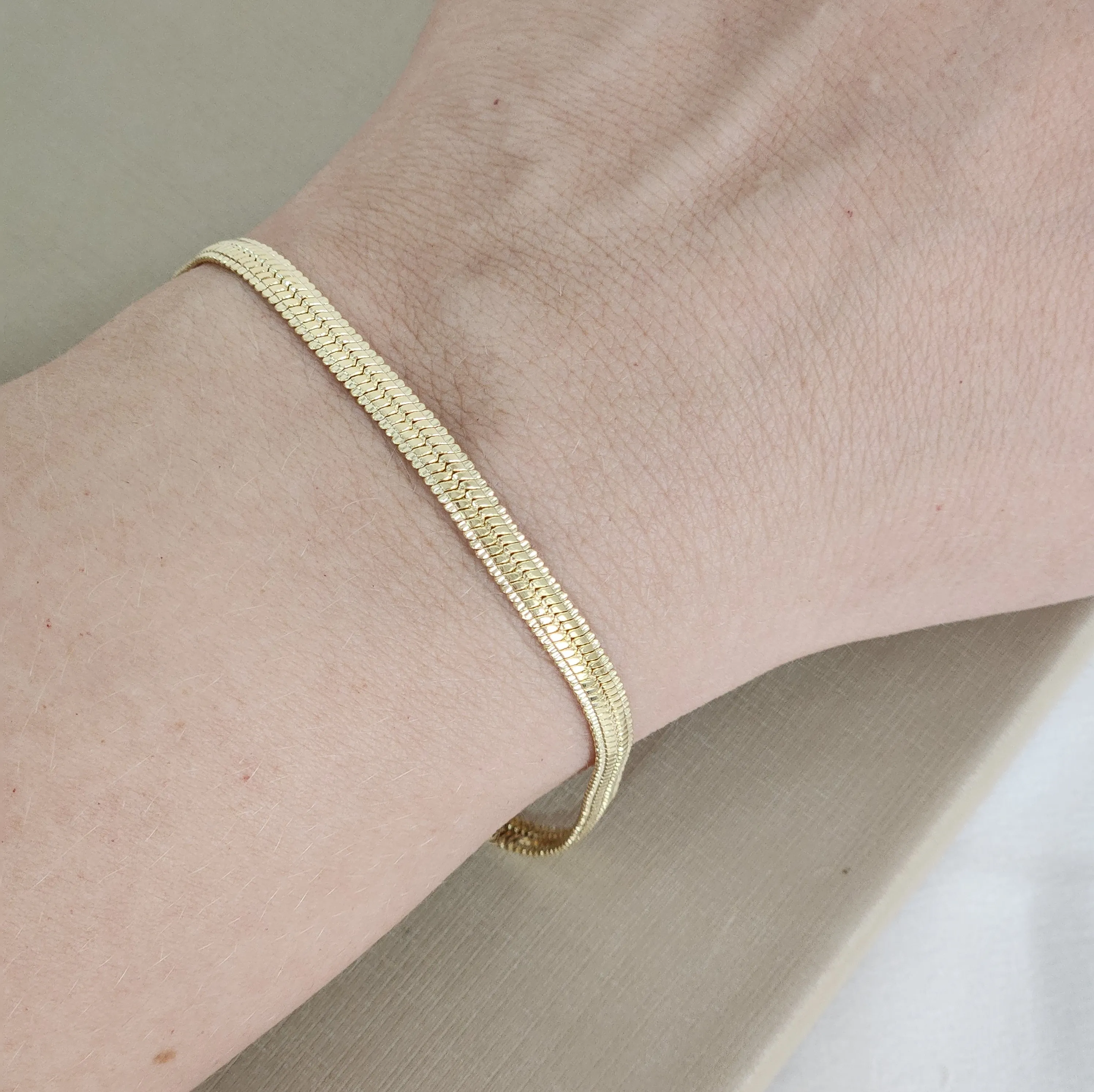 Pulseira Metal Maleável banhada Ouro 18k