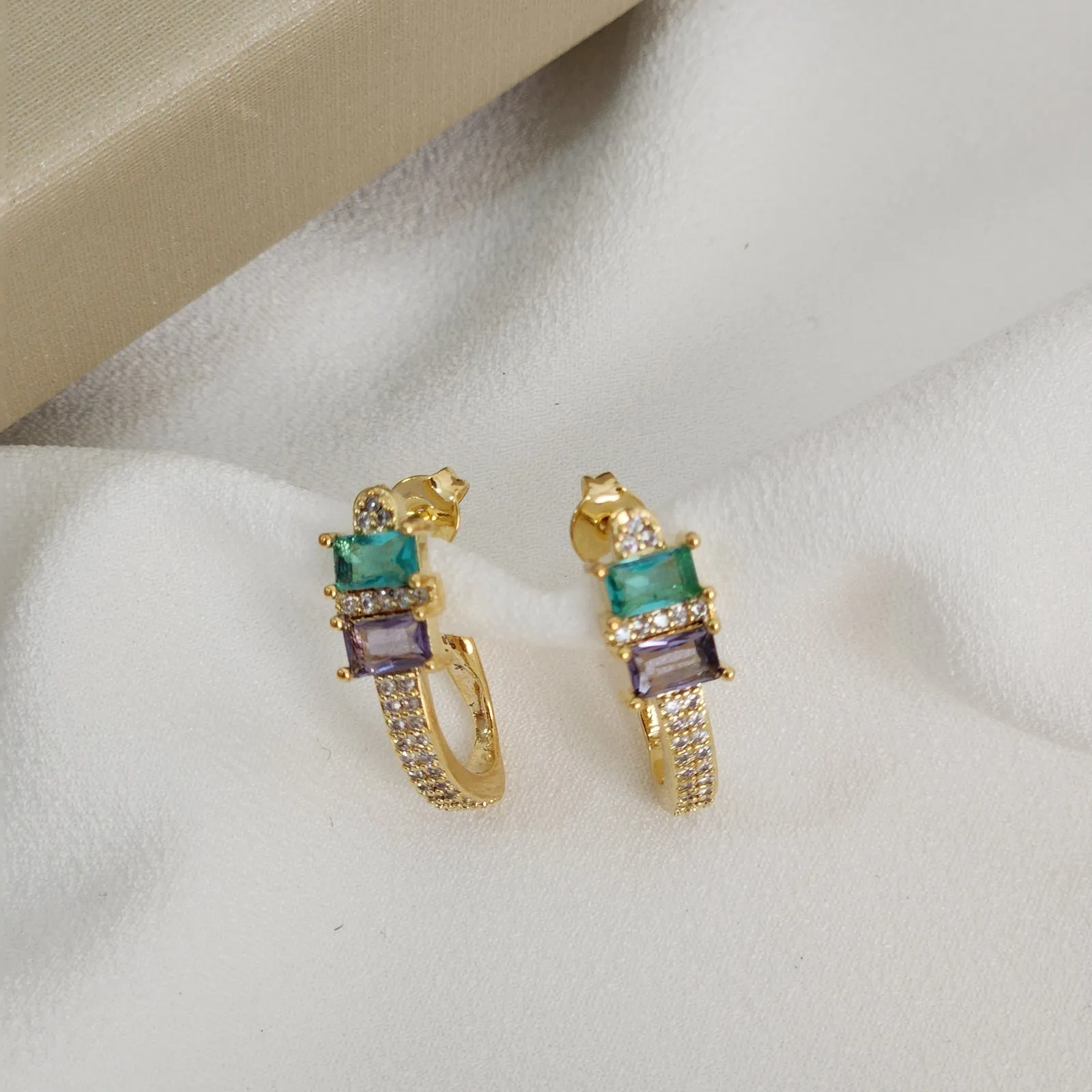 BRINCO ZIRCONIA COLORIDA
