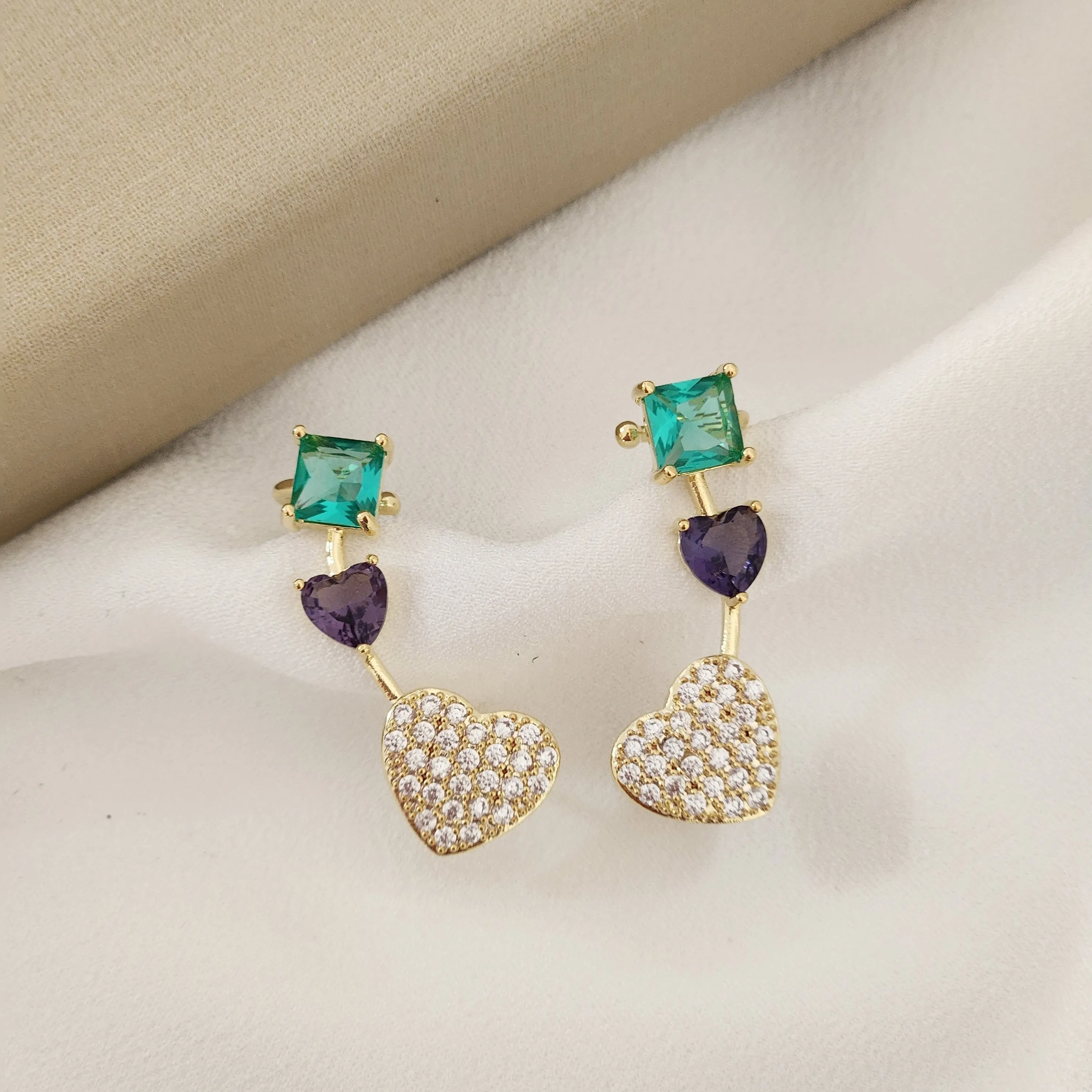 Brinco  Earcuff Turmalina banhado Ouro 18k