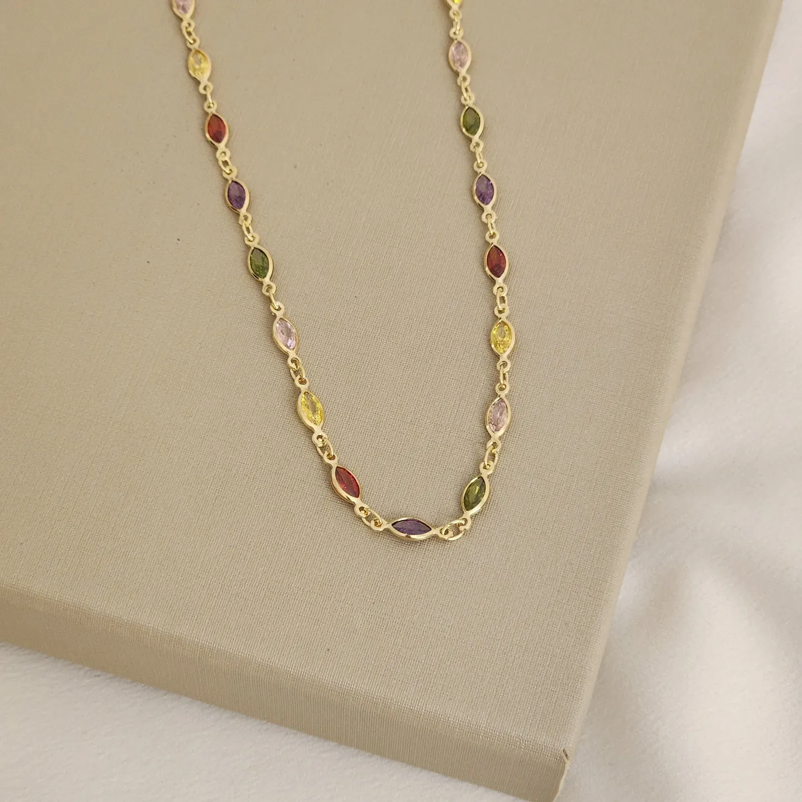 PULSEIRA PEDRA NAVETE COLORIDA