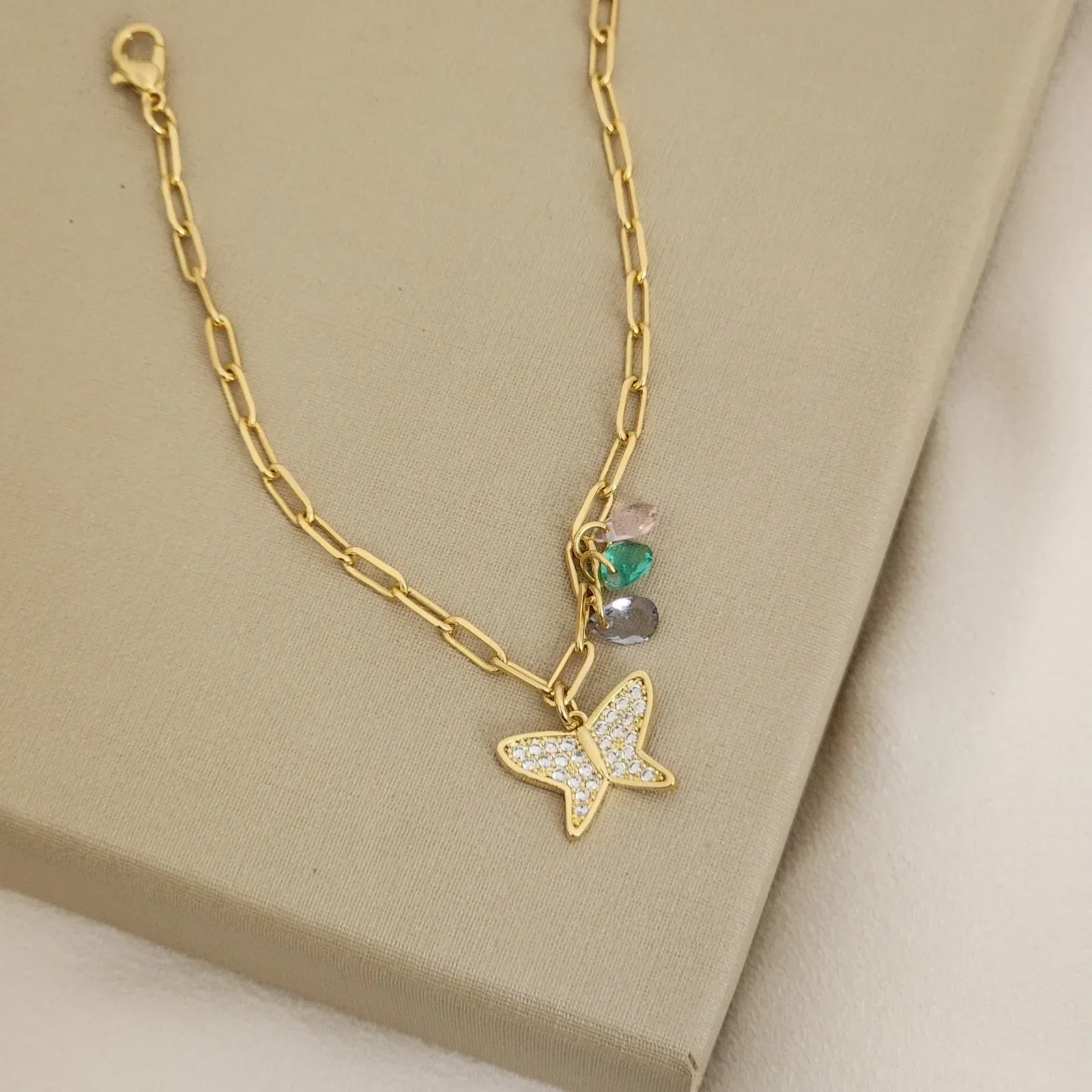 PULSEIRA PINGENTE BORBOLETA