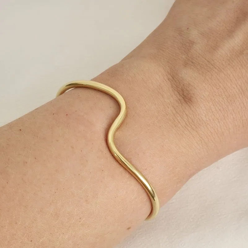 Bracelete Torcido banhado Ouro 18k