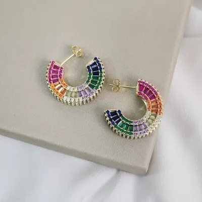 Brinco Argola Cravejado Micro Zircônia Colorida Banhado a Ouro 18k