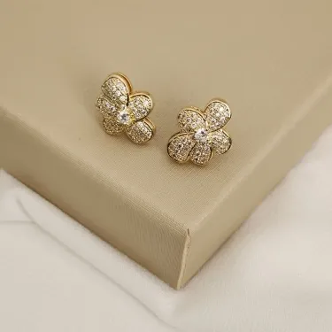 BRINCO COM MICROZIRCÔNIA