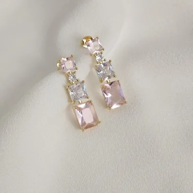 BRINCO COM ZIRCONIA  E PEDRAS