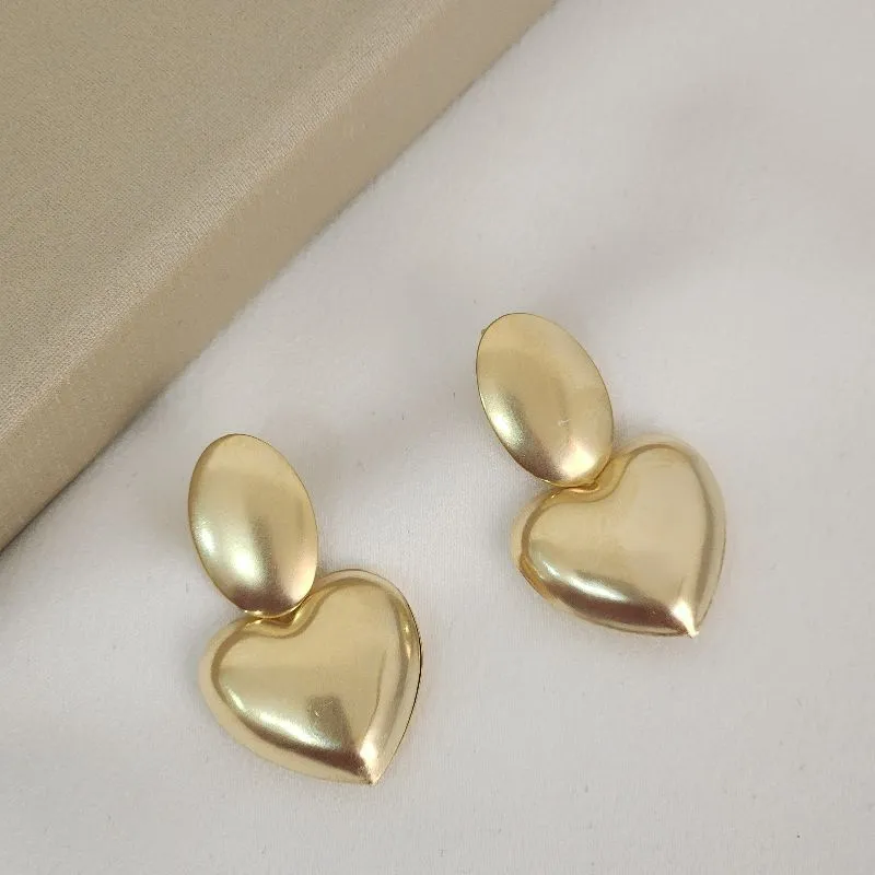 Brinco Coração Acetinado banhado Ouro 18k