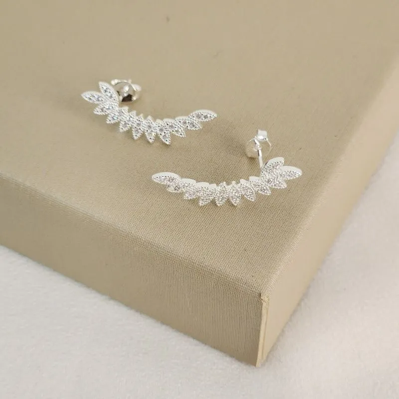Brinco Earcuff cravejado Zirconia