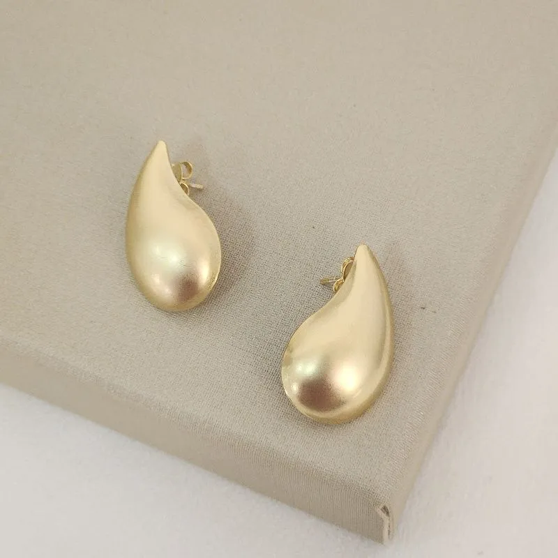 Brinco Gota Vírgula Acetinado