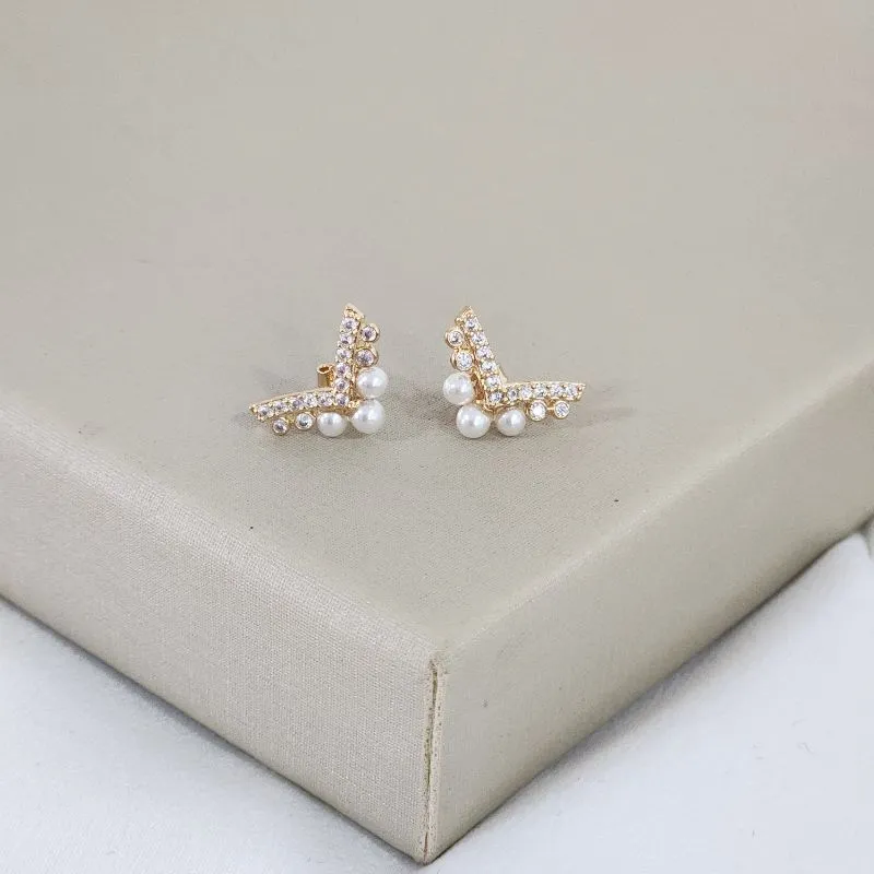 Brinco V com Pérolas Zircônia Cravejada banhado Ouro 18k