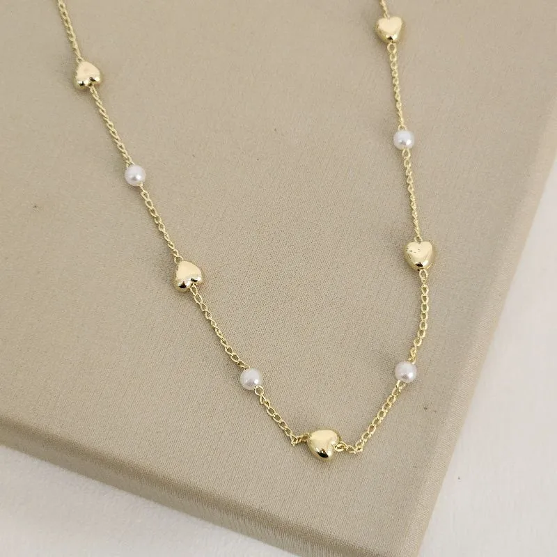 Colar Choker Corações e Pérolas banhado Ouro 18k