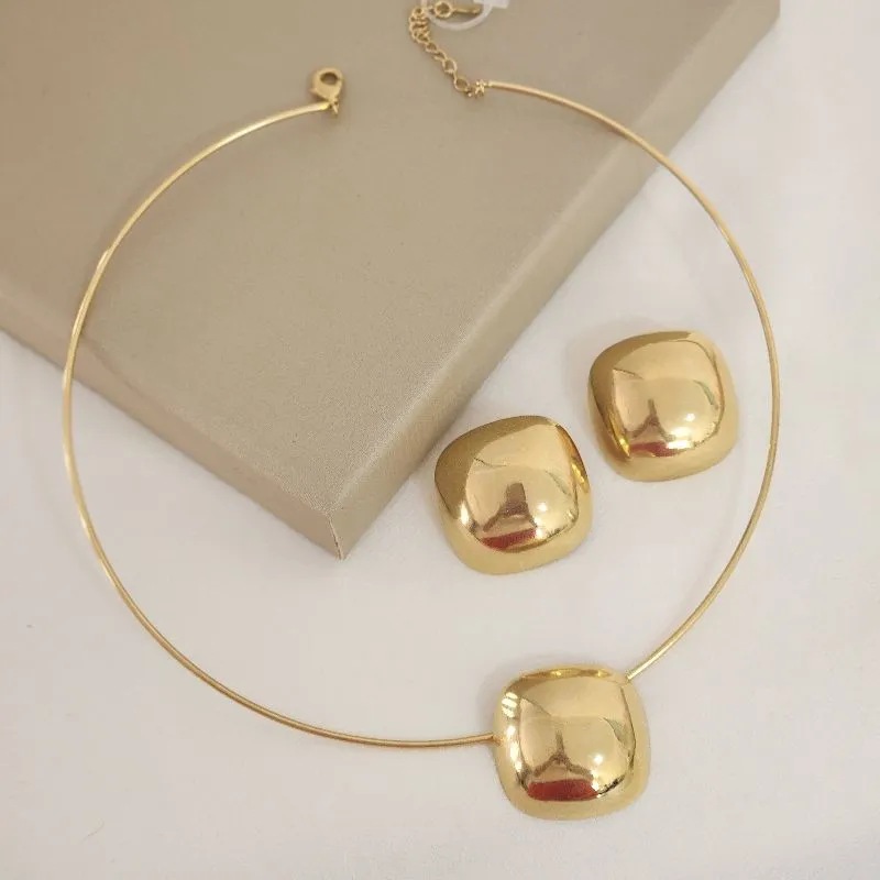 Conjunto Metal