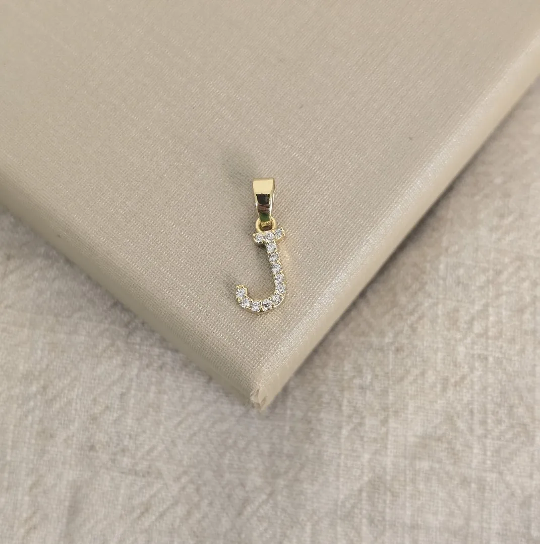 Pingente Letra Zircônia banhado Ouro 18k