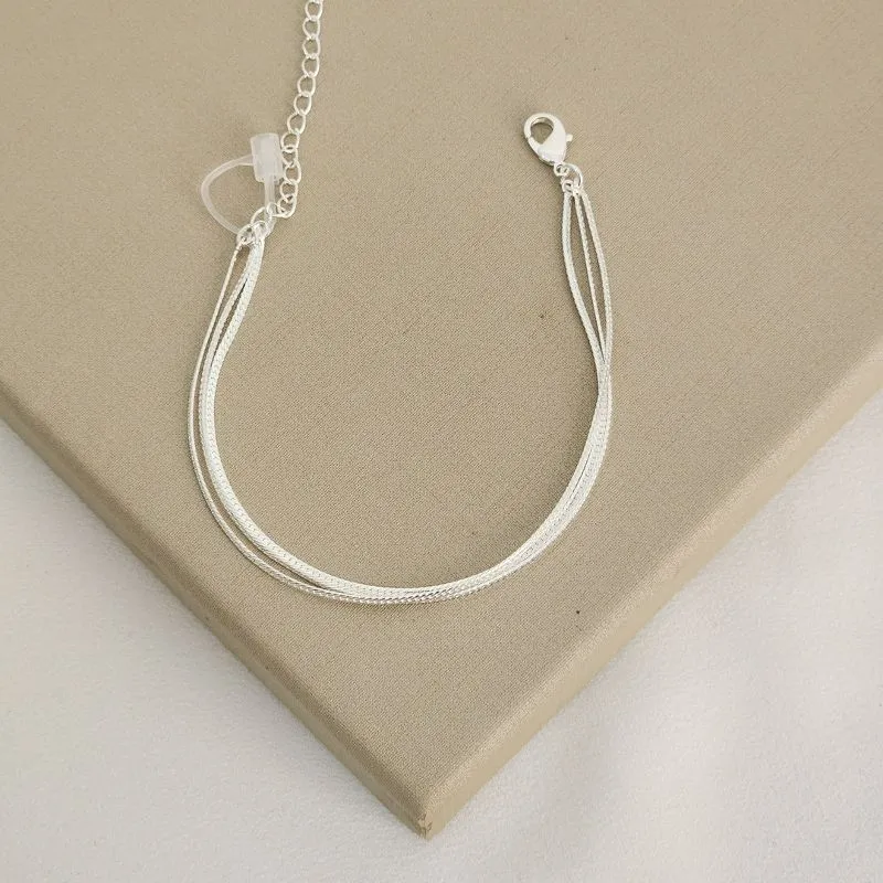 Pulseira Delicada com Tres Correntes