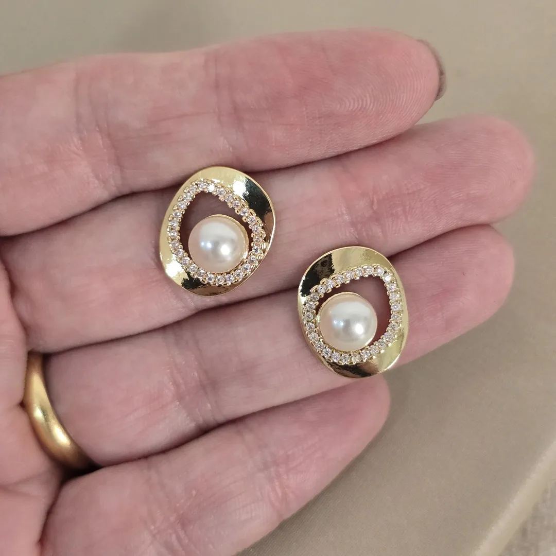 Brinco Zirconia com Perola