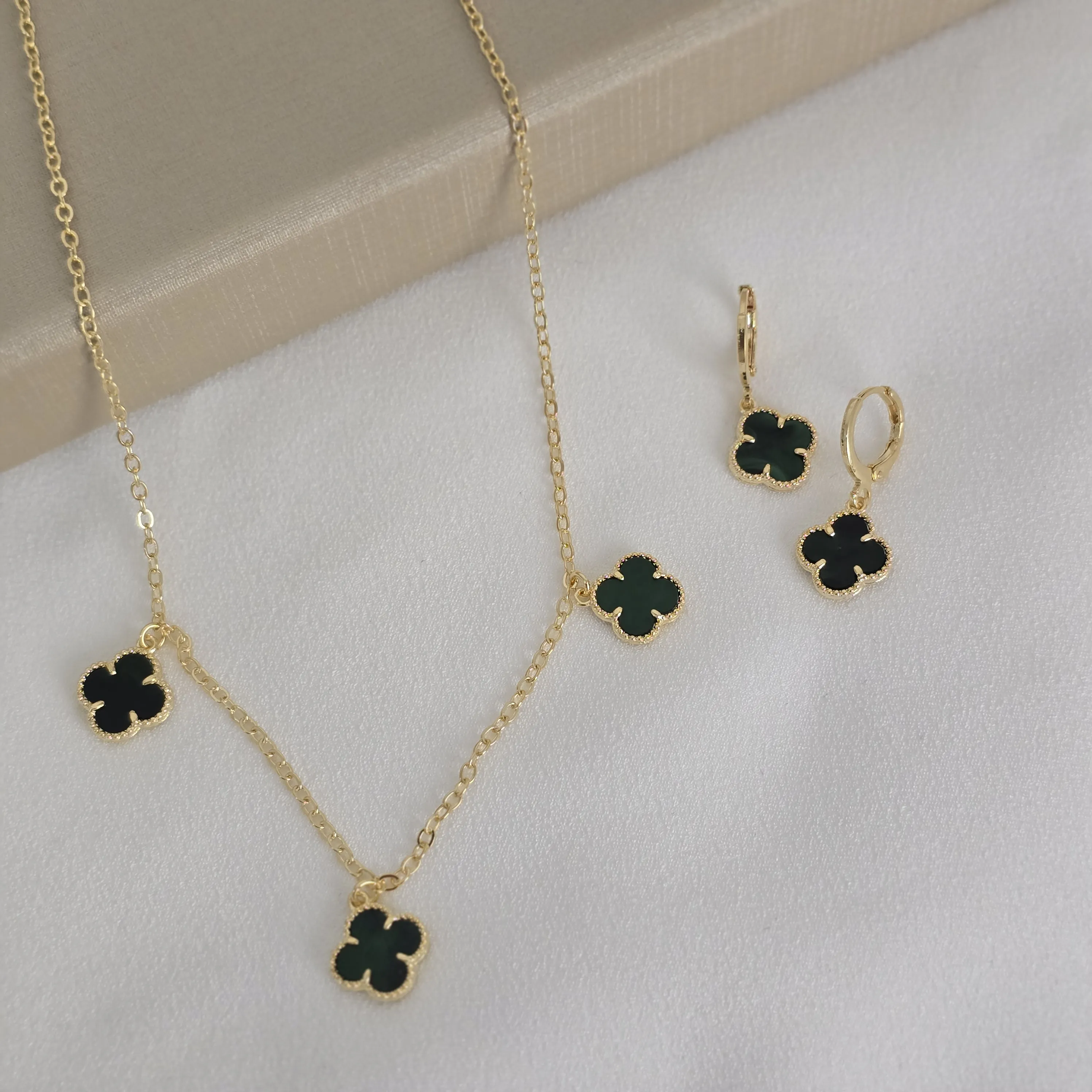 Conjunto Van Cleef Delicado