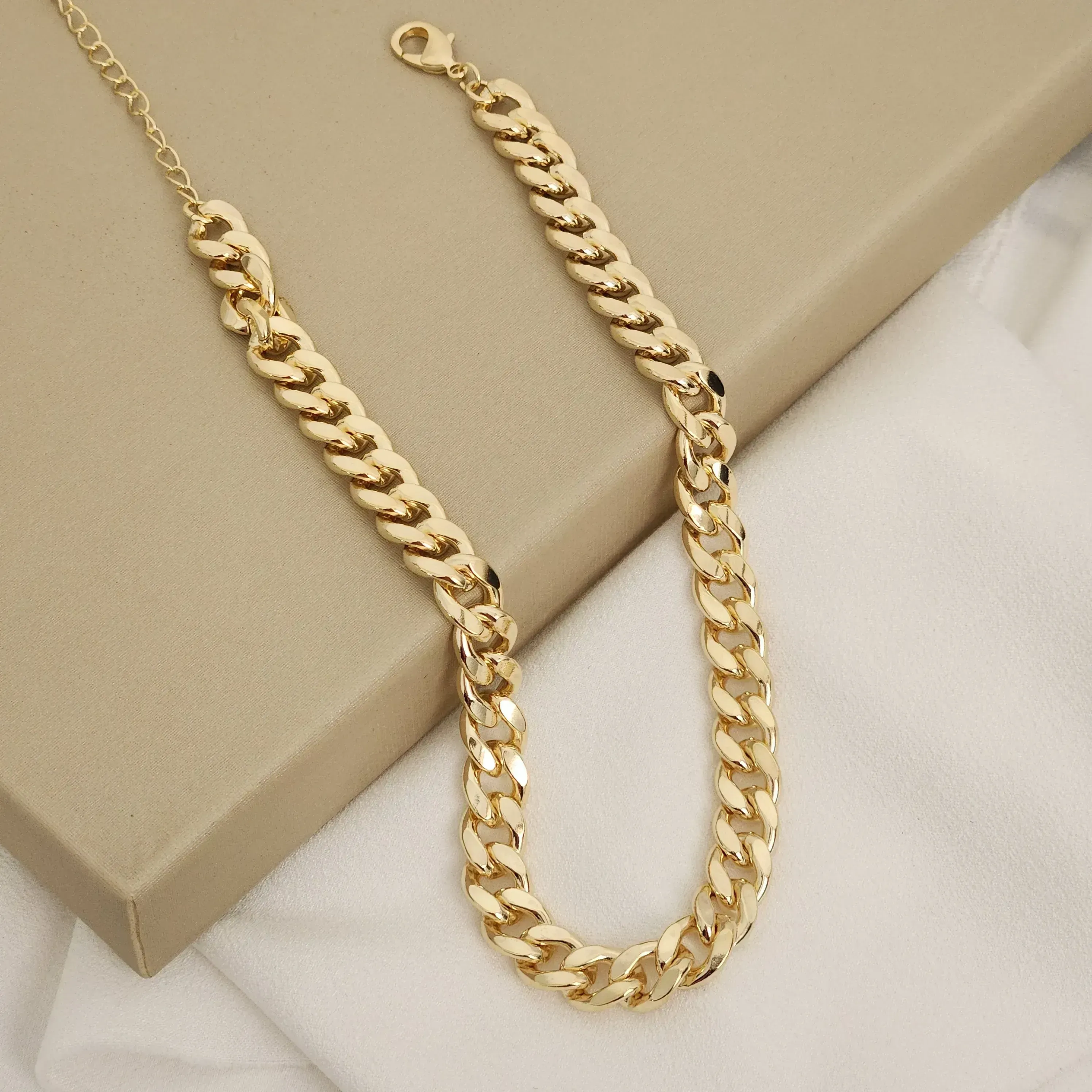 Maxi Colar Corrente Elos  banhado Ouro 18k