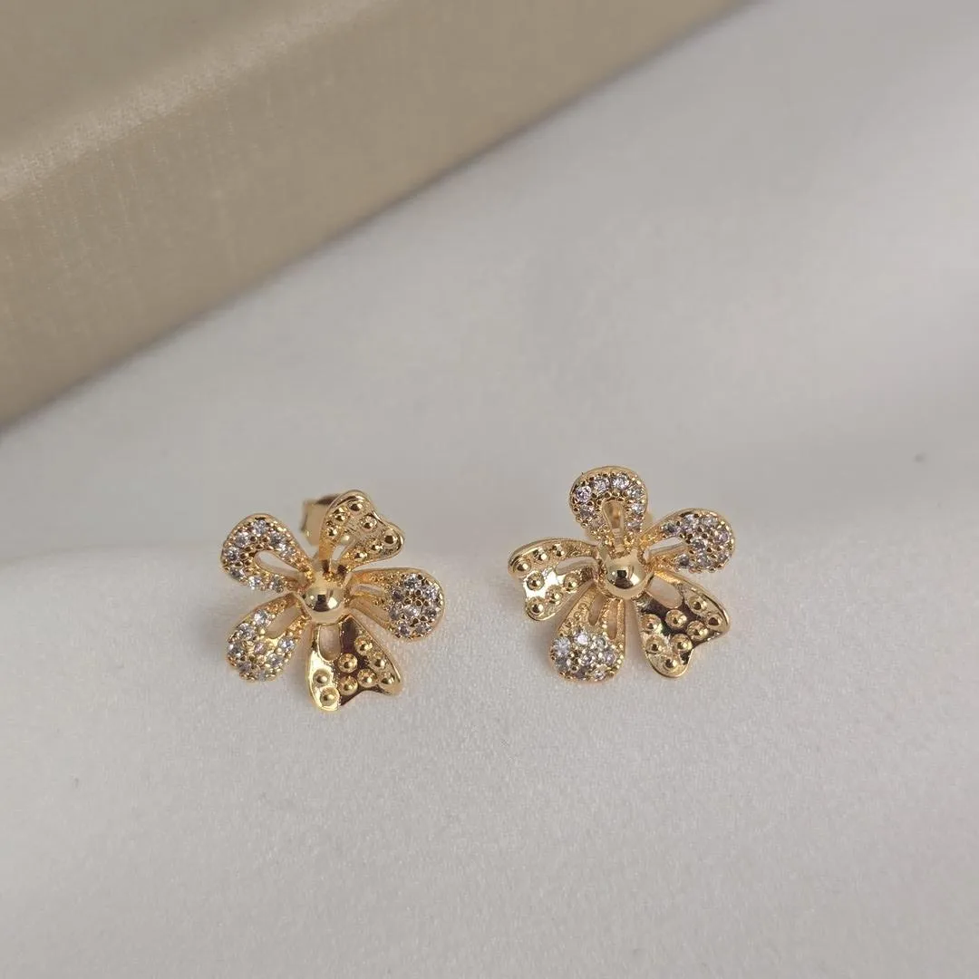 Brinco Flor Zircônia