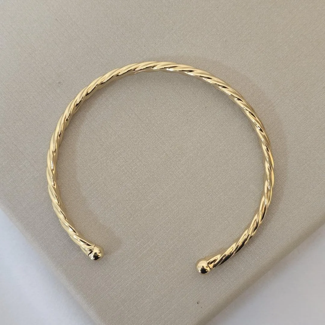 Bracelete Detalhado Torcido Orgânico