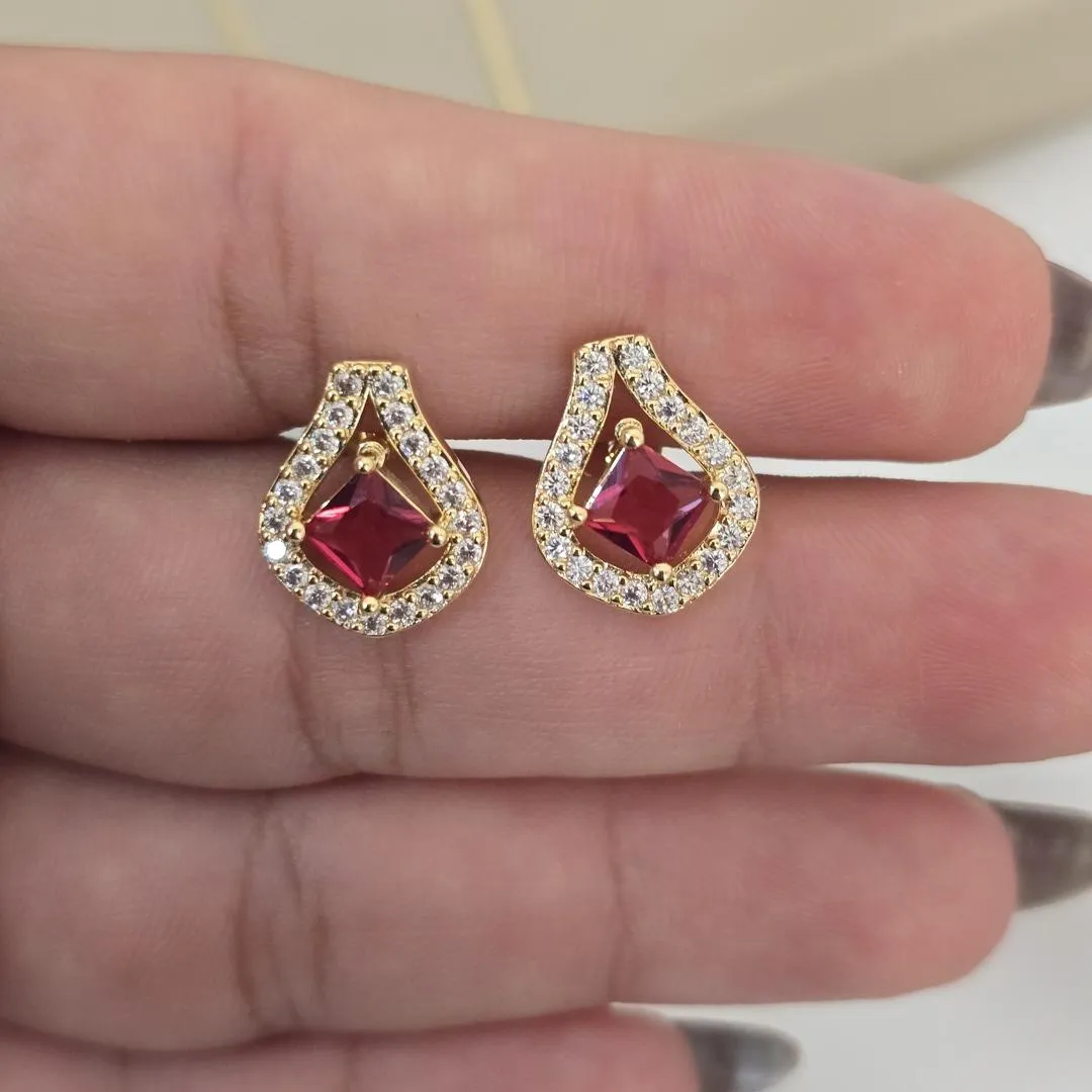 Conjunto Delicado Pedra e Zircônia