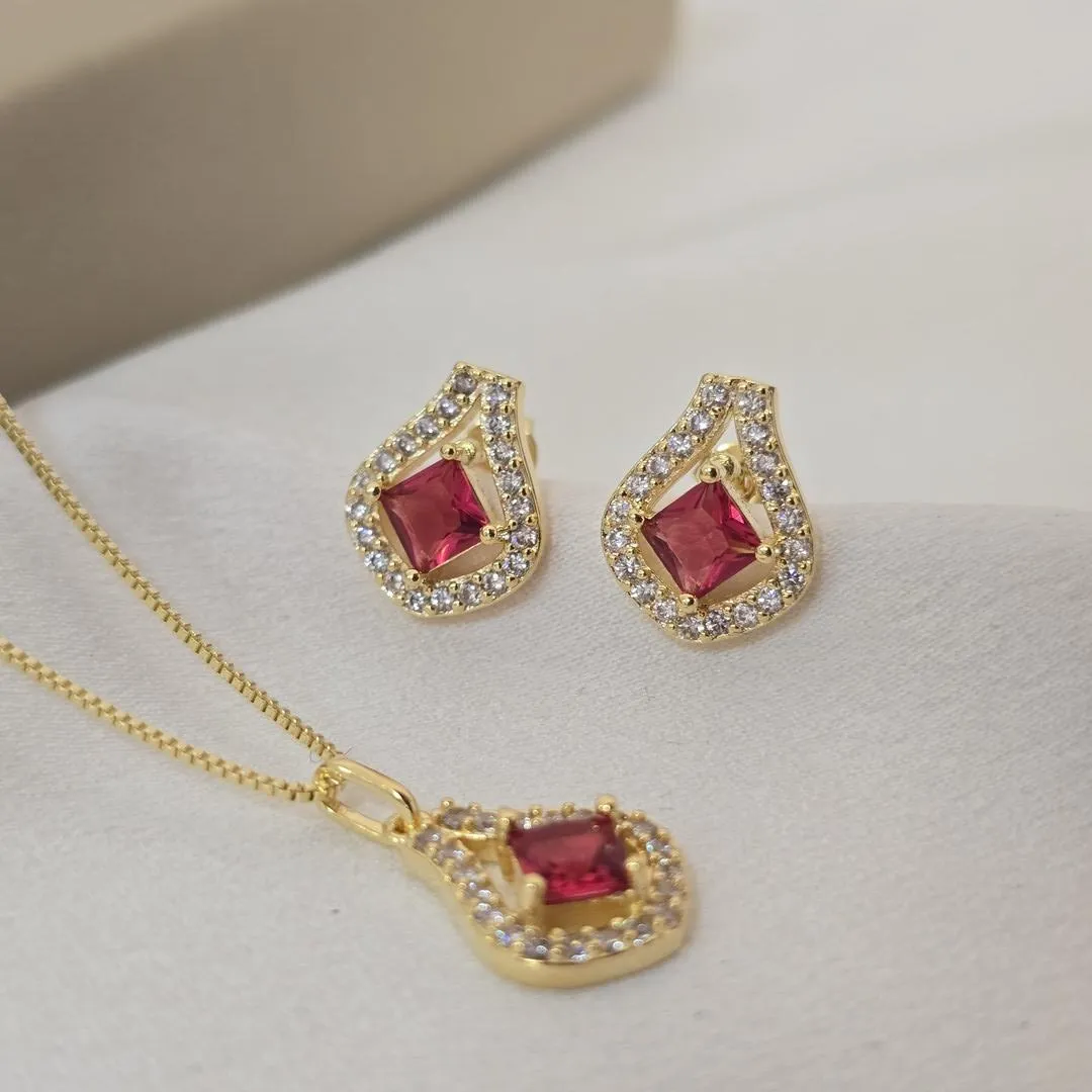 Conjunto Delicado Pedra e Zircônia