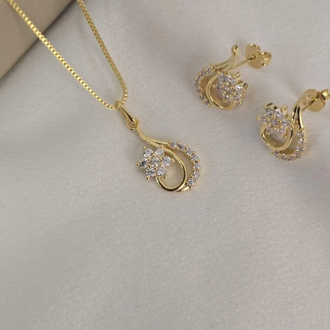 Conjunto Delicado Flor Zircônia