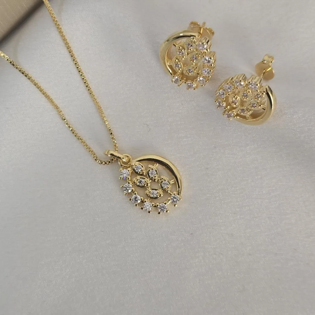 Conjunto Delicado Folhas Zircônia