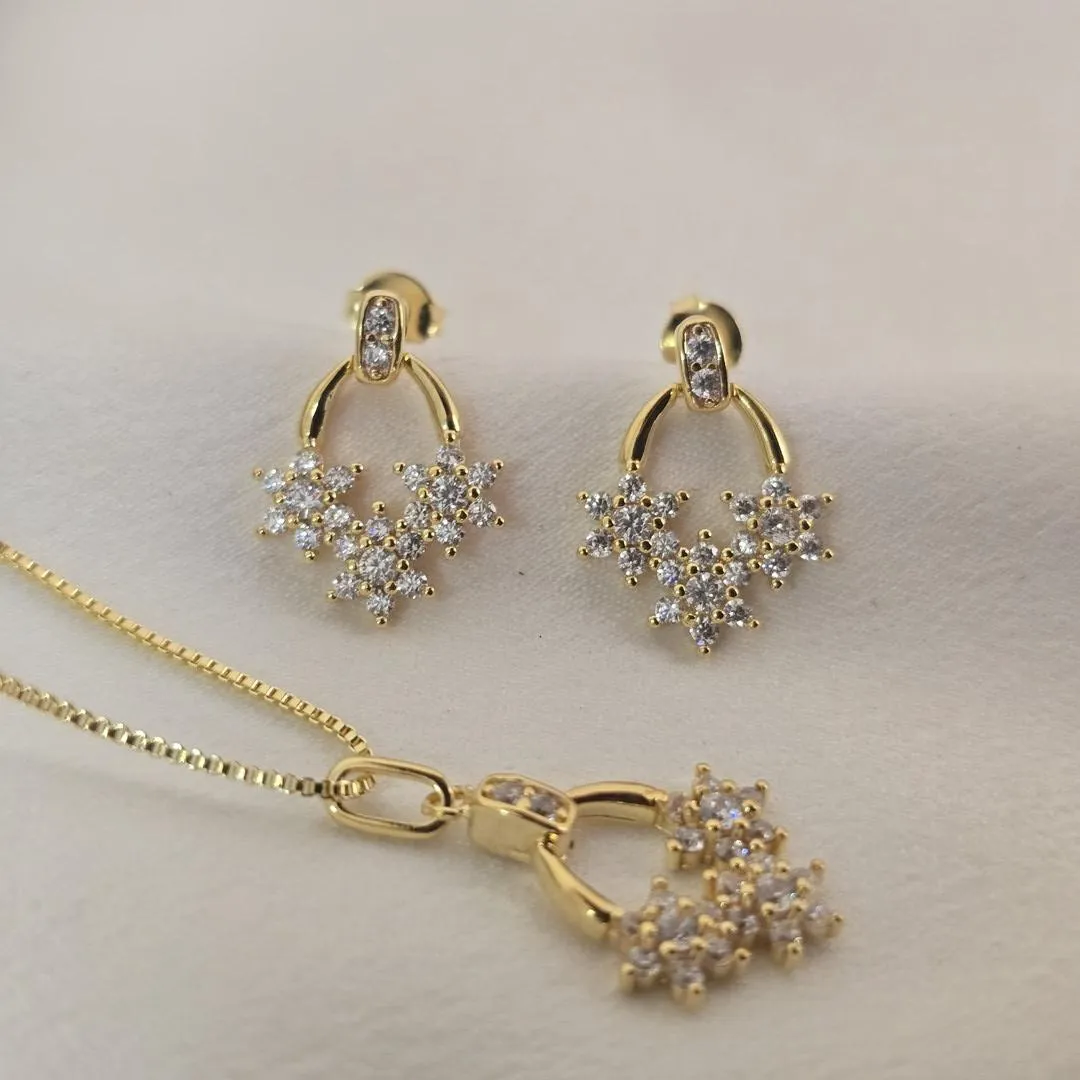 Conjunto Delicado Flores Zircônia