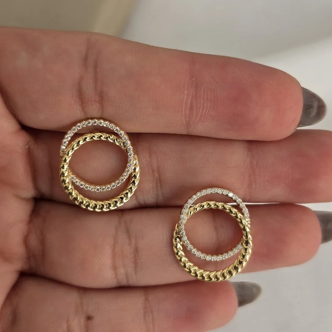 Brinco Circular Trançado Zircônia