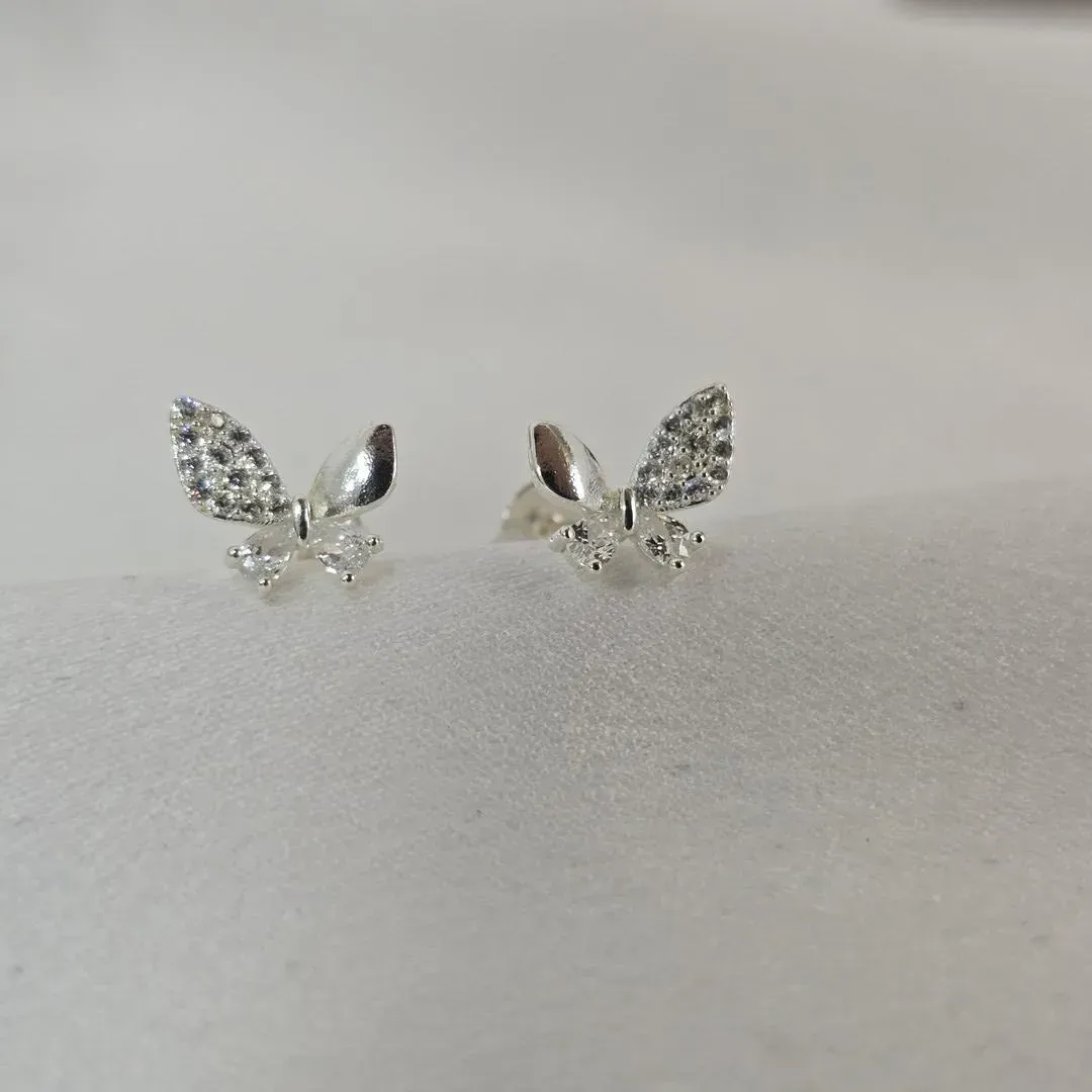 Brinco Delicado Borboleta Zircônia