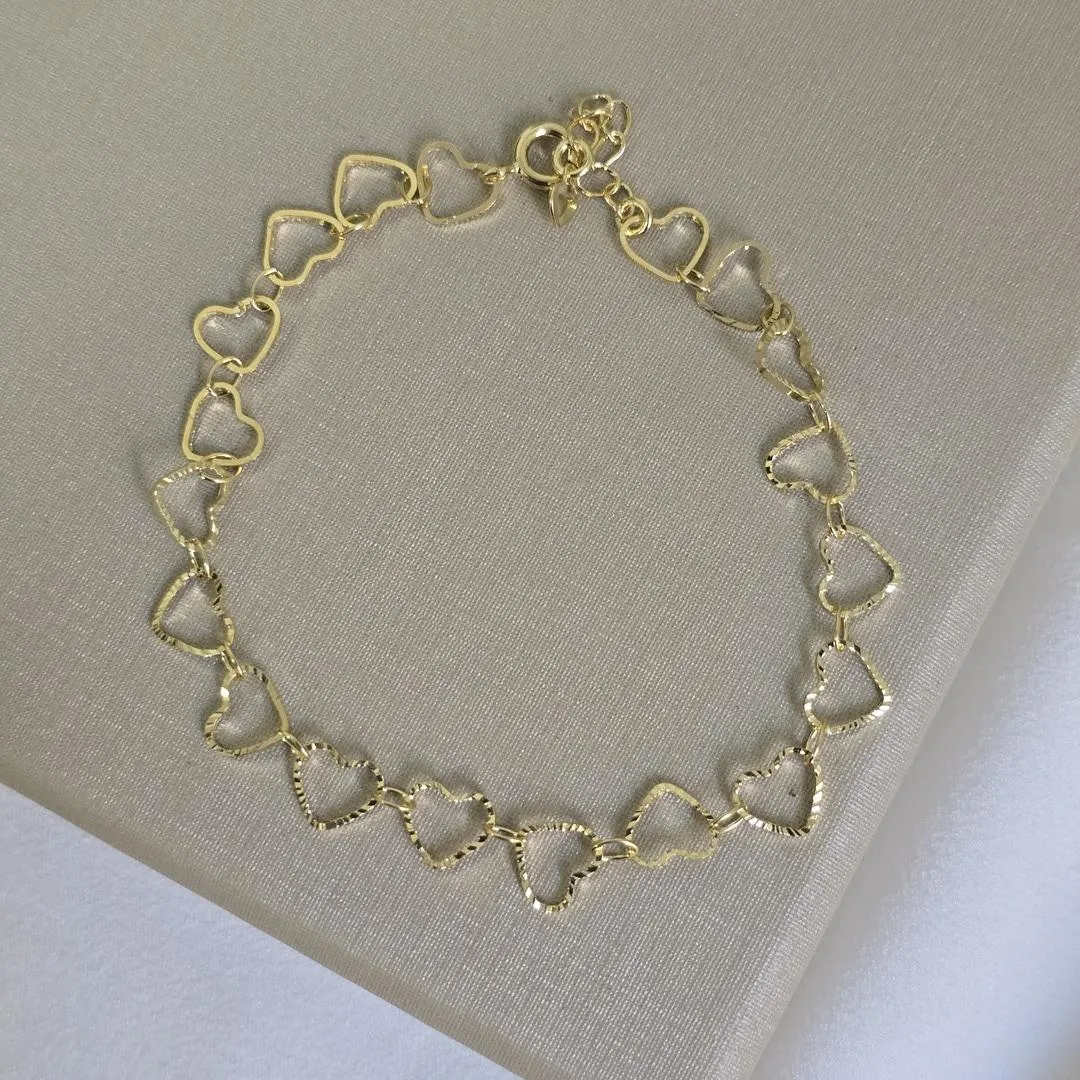 Pulseira Delicada Corações Medios