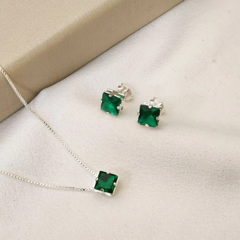 Conjunto Delicado Quadrado Zircônia