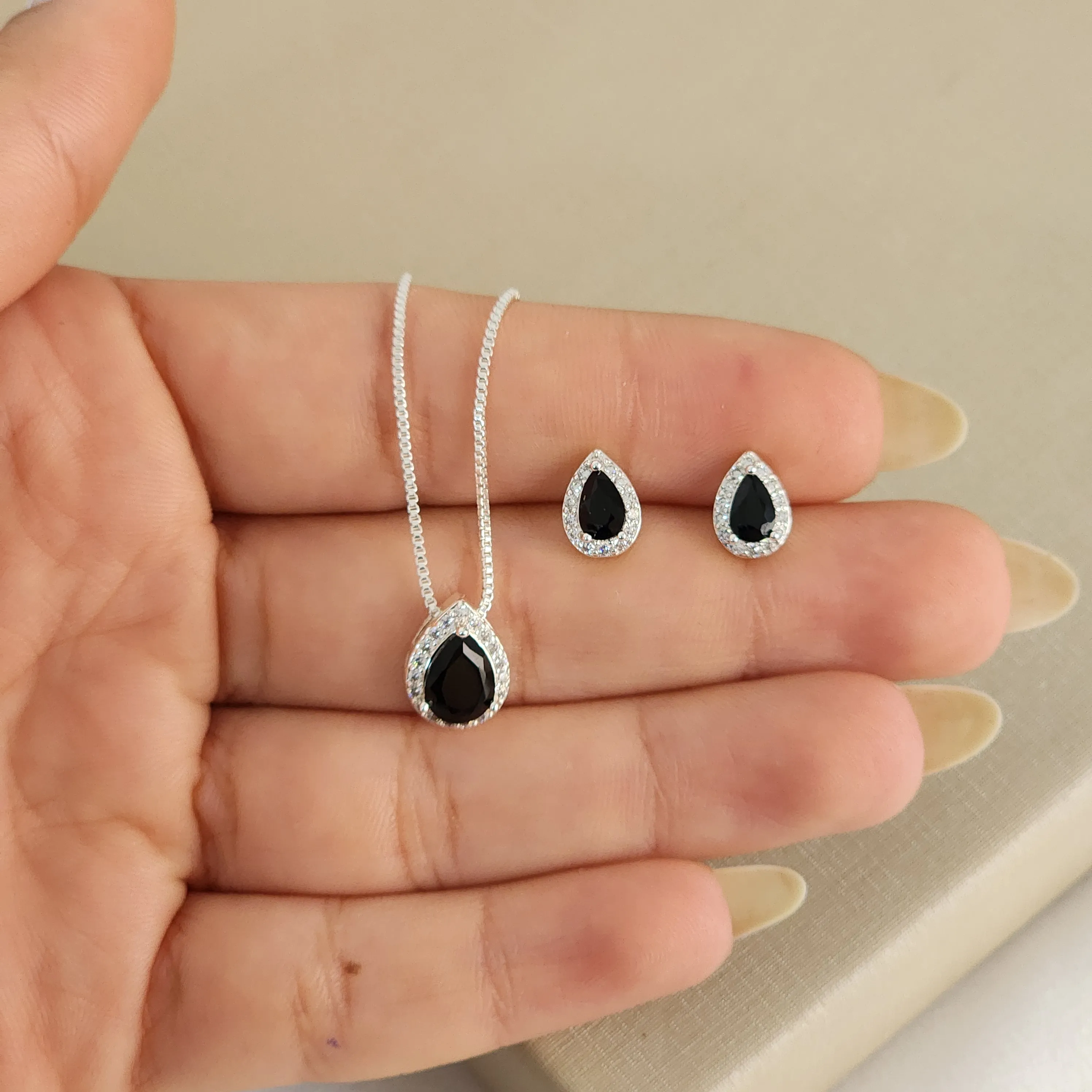 Conjunto Delicado de Pedra
