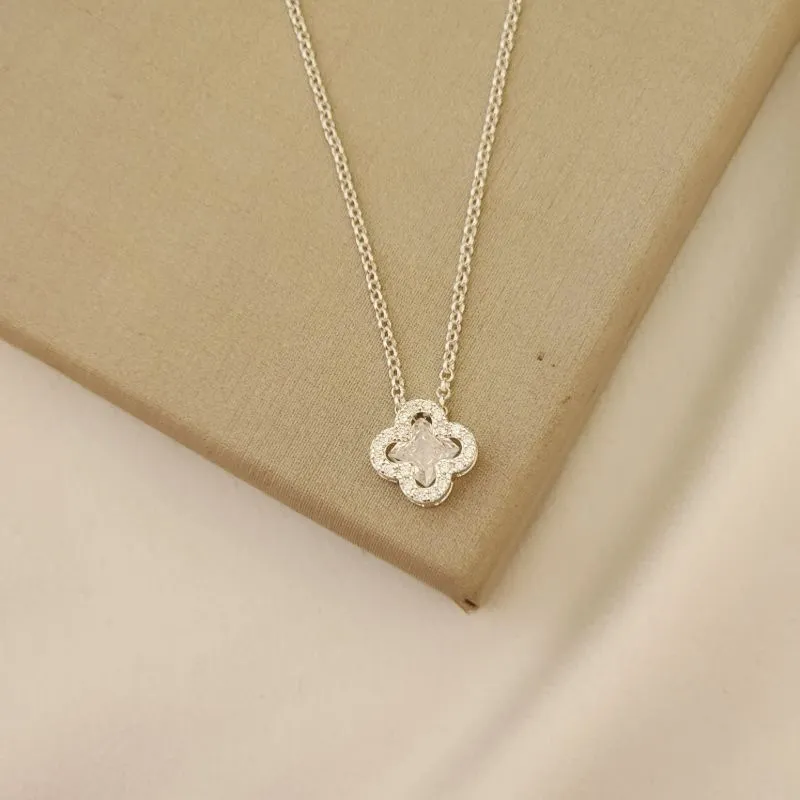 Colar Delicado Vancleef Zircônia
