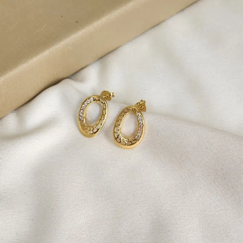 Brinco Oval Zircônia