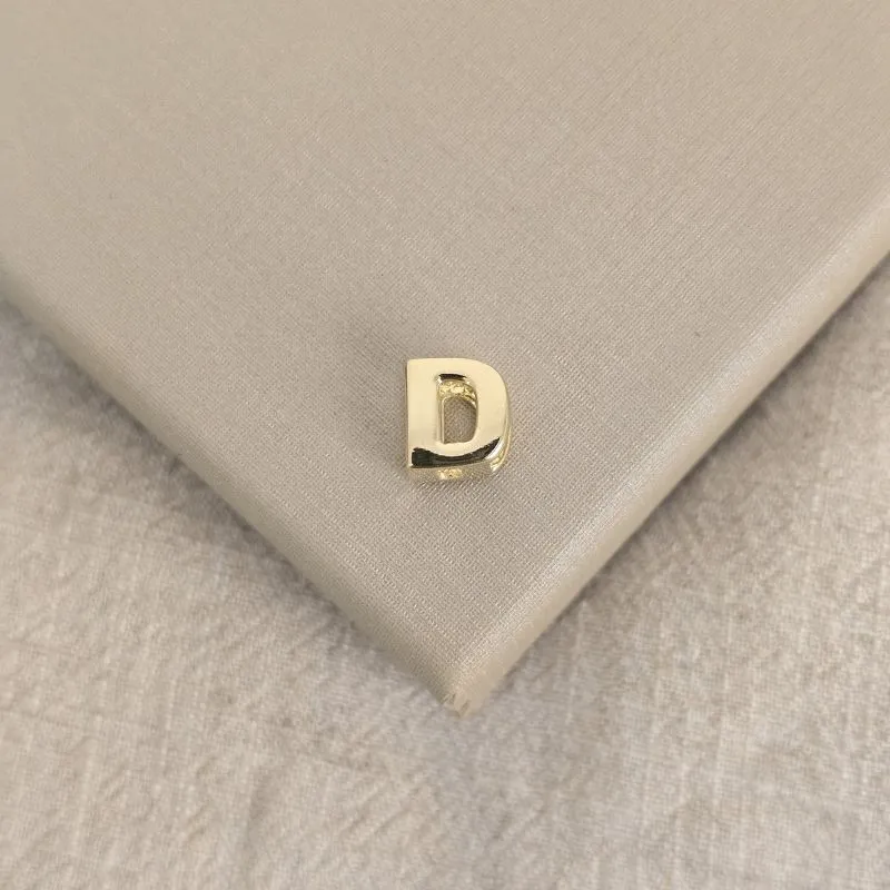 Pingente Letra D banhada ouro 18k