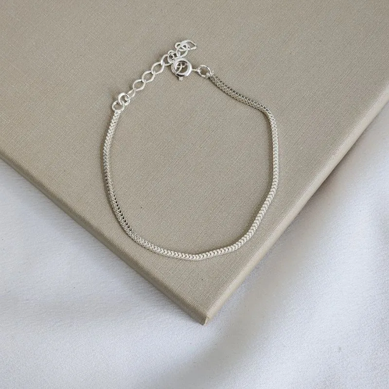 Pulseira Delicada Lisa