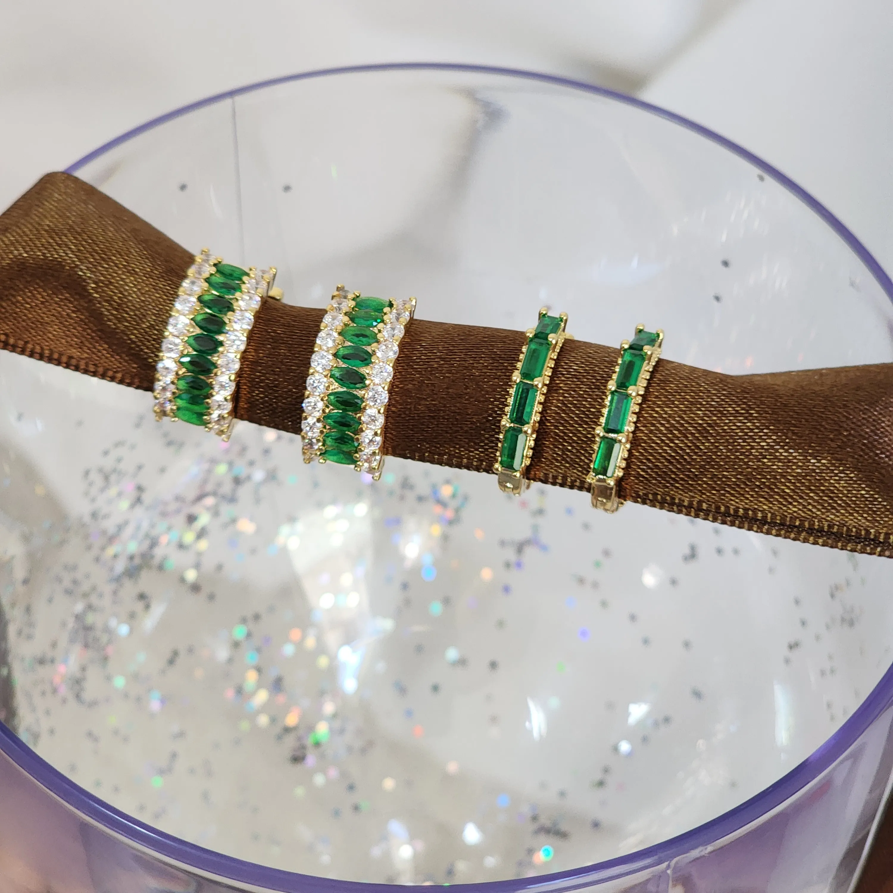 Argola Elegante Zircônia