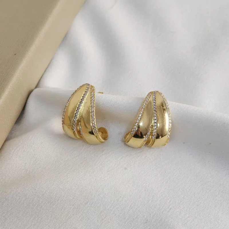 Brinco Zircônia Cravejada