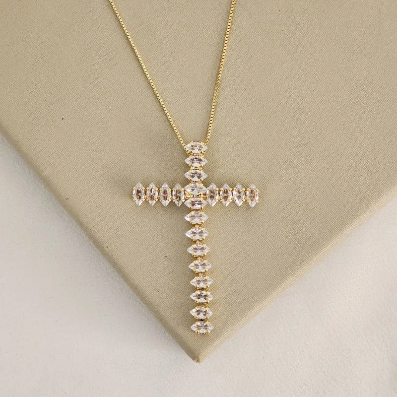 Colar Elegante Zircônia