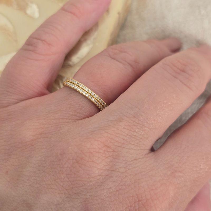 APARADOR CRAVEJADO ZIRCONIA