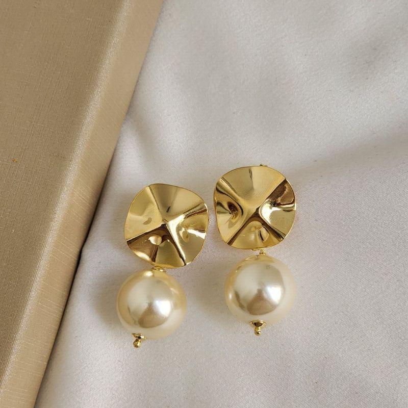 Brinco Maxi Liso e Perolas