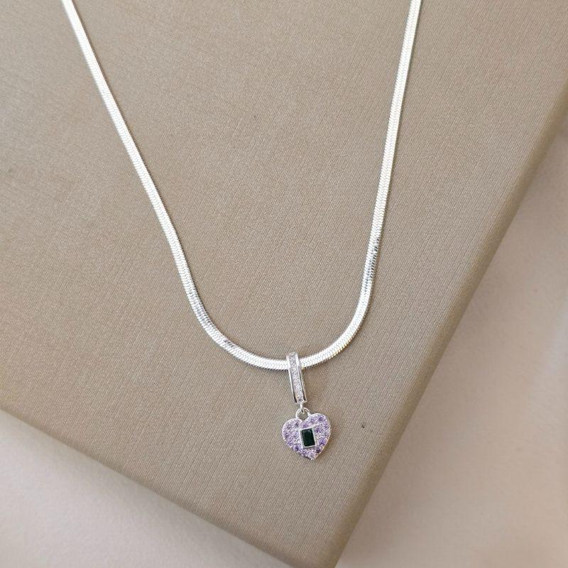 Colar Choker Fita Pingente Coração Zircônia