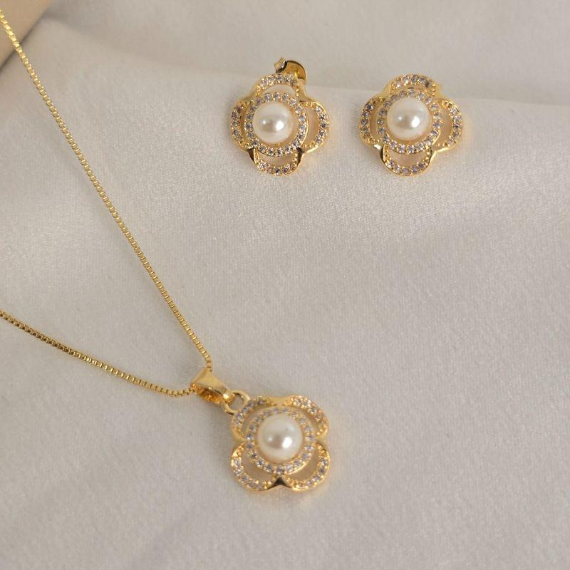 Conjunto Flor Perola e Zircônia