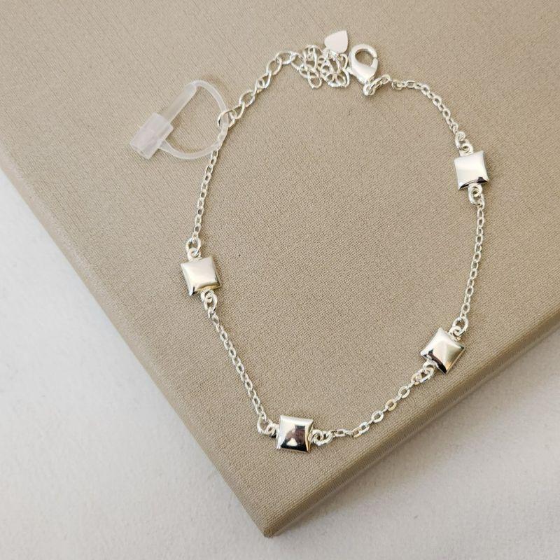 Pulseira Delicada Quadrados Lisos