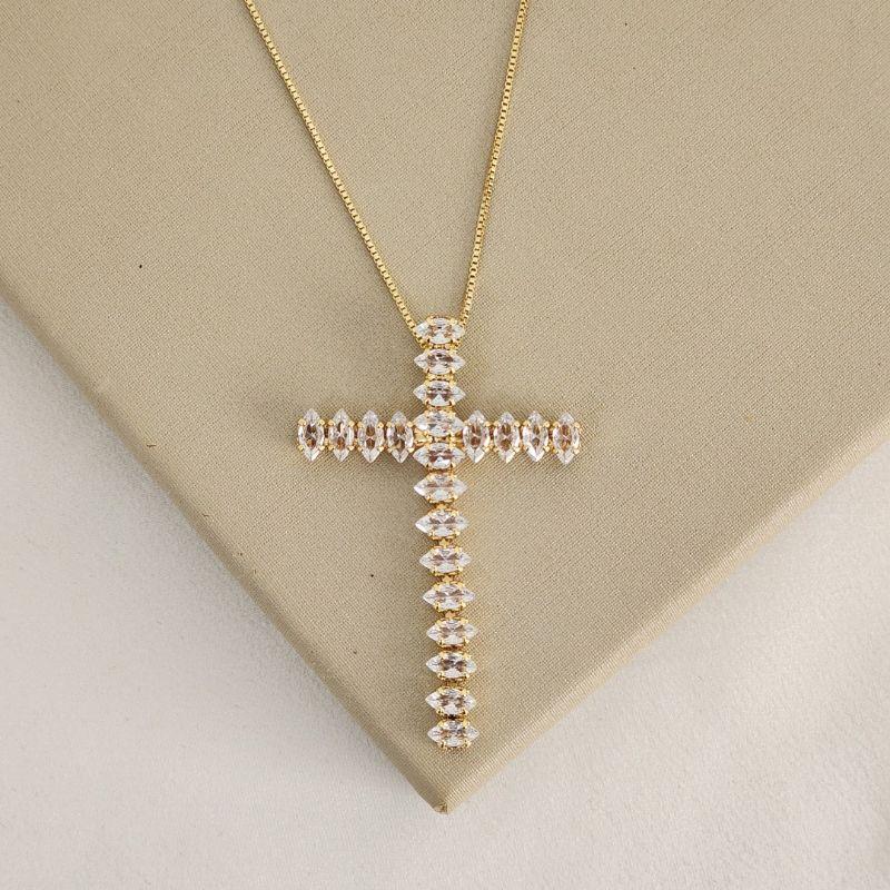 Colar Elegante Zircônia