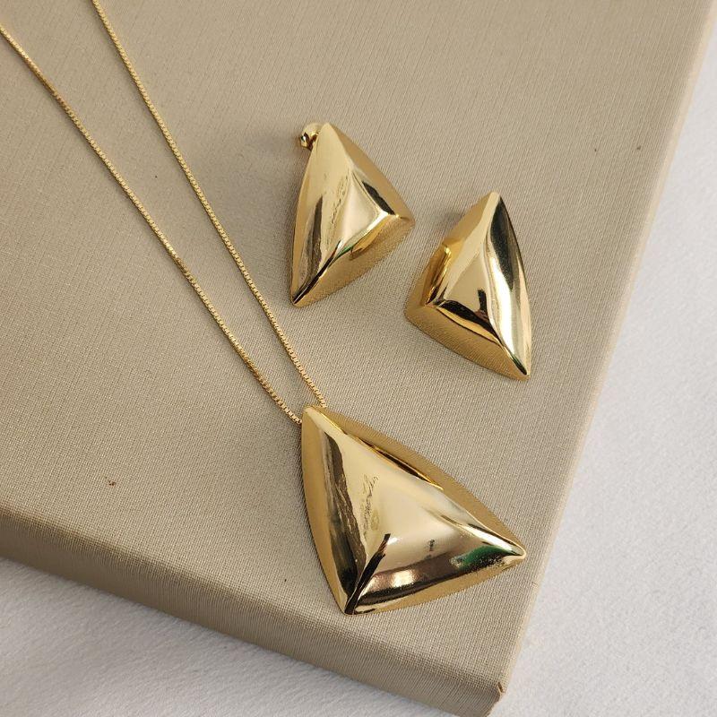 Conjunto Orgânico Liso